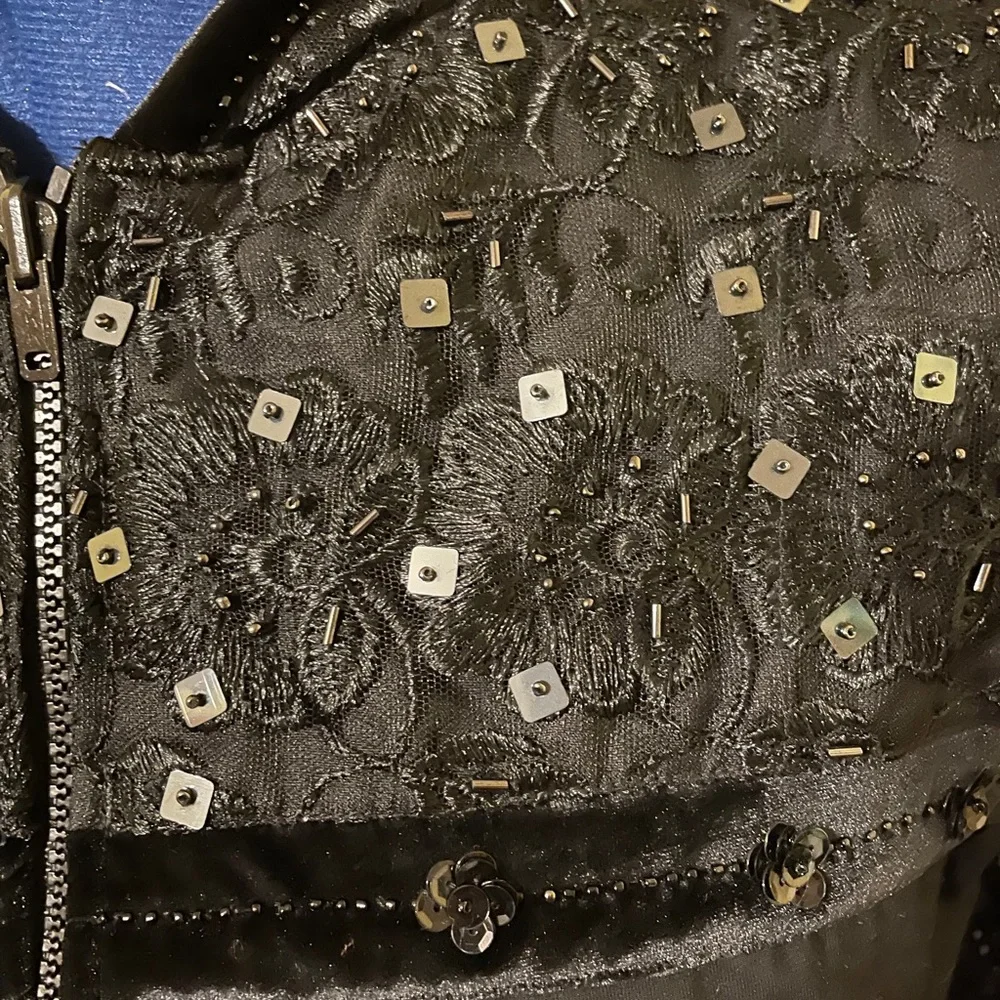 Surya Beautiful Black lace jacket with hood (OLCC)π - Picture 3 of 7